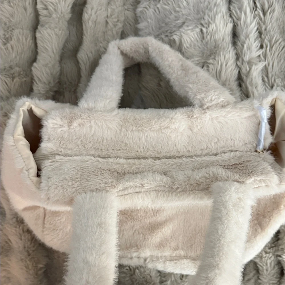 Victoria's Secret Soft Cream Faux Fur Tote - Picture 4 of 5